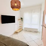 Staynature App - 3 Bedroom - Modern, Ruhig, Zentral Apartman Herzogenaurach
