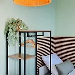 Staynature App - 3 Bedroom - Modern, Ruhig, Zentral Apartman Herzogenaurach