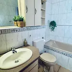 Staynature App - 3 Bedroom - Modern, Ruhig, Zentral Apartman Herzogenaurach