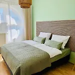 Staynature App - 3 Bedroom - Modern, Ruhig, Zentral *